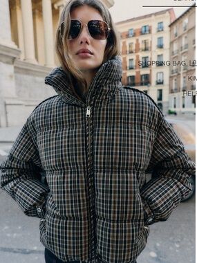 Zara Plaid Puffer Anorak - Brown. Size M